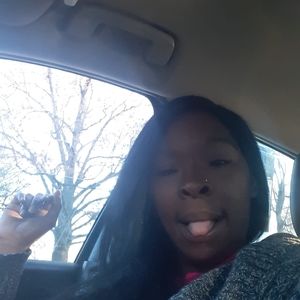 Meet your Posher, Evette